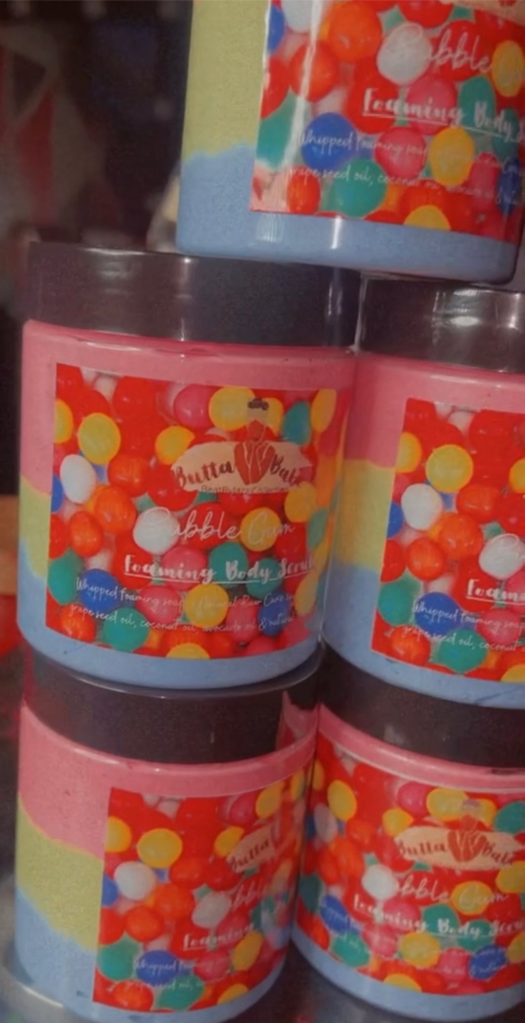 Bubble gum foaming whipper Body Scrub